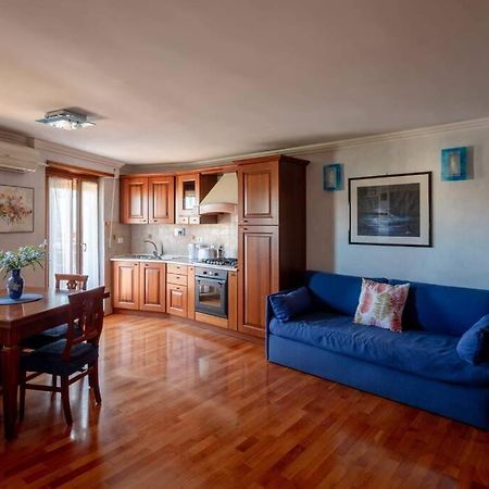 Ferienwohnung Attico Per Quattro Persone Sulla Nomentana, Wi-Fi, Aria Condizionata Rom Exterior foto