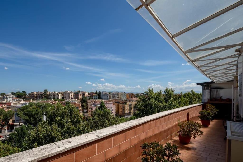 Ferienwohnung Attico Per Quattro Persone Sulla Nomentana, Wi-Fi, Aria Condizionata Rom Exterior foto