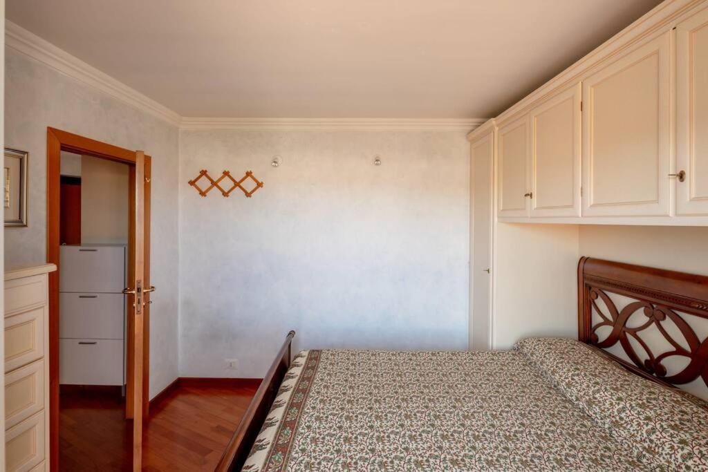 Ferienwohnung Attico Per Quattro Persone Sulla Nomentana, Wi-Fi, Aria Condizionata Rom Exterior foto