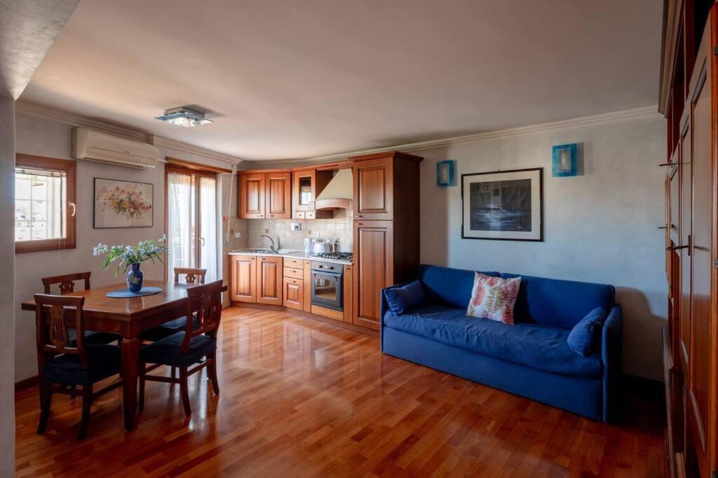 Ferienwohnung Attico Per Quattro Persone Sulla Nomentana, Wi-Fi, Aria Condizionata Rom Exterior foto