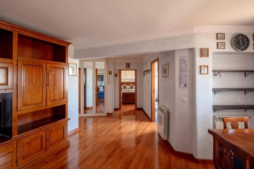 Ferienwohnung Attico Per Quattro Persone Sulla Nomentana, Wi-Fi, Aria Condizionata Rom Exterior foto