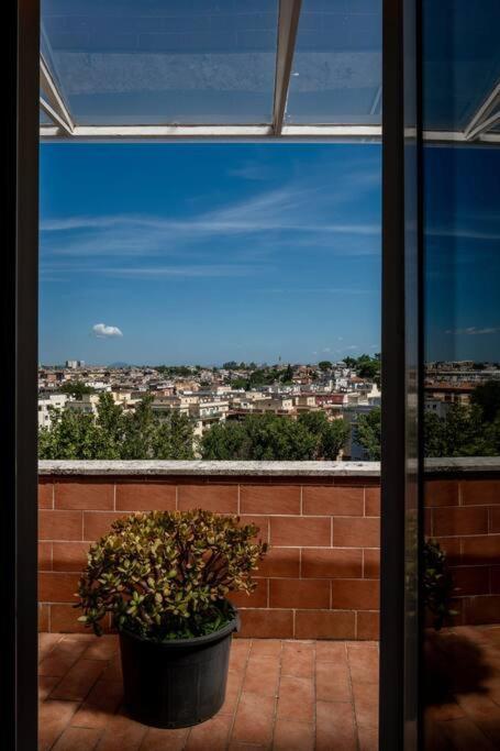 Ferienwohnung Attico Per Quattro Persone Sulla Nomentana, Wi-Fi, Aria Condizionata Rom Exterior foto